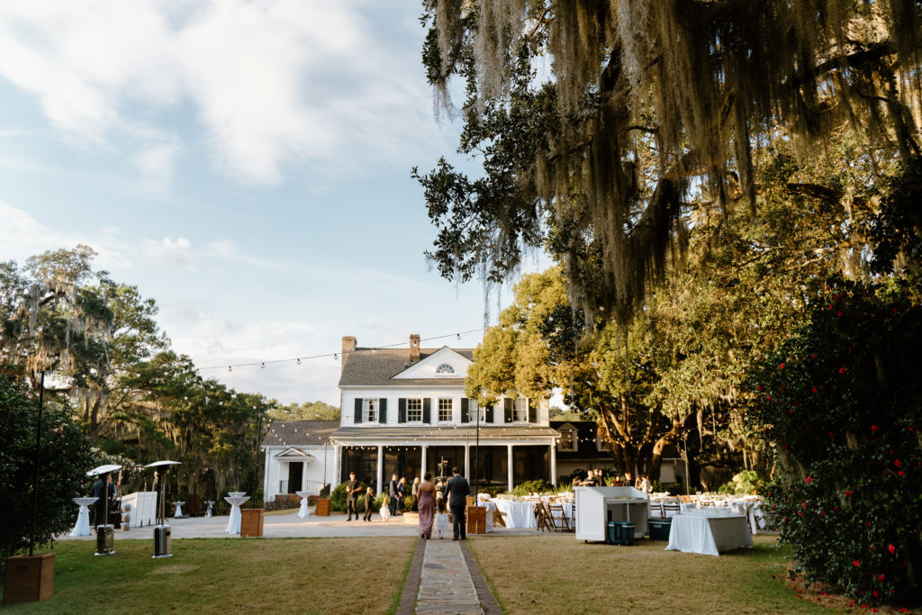 modern and classic wedding at legare waring house in Charleston SC